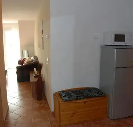 Poseidon Apartment *